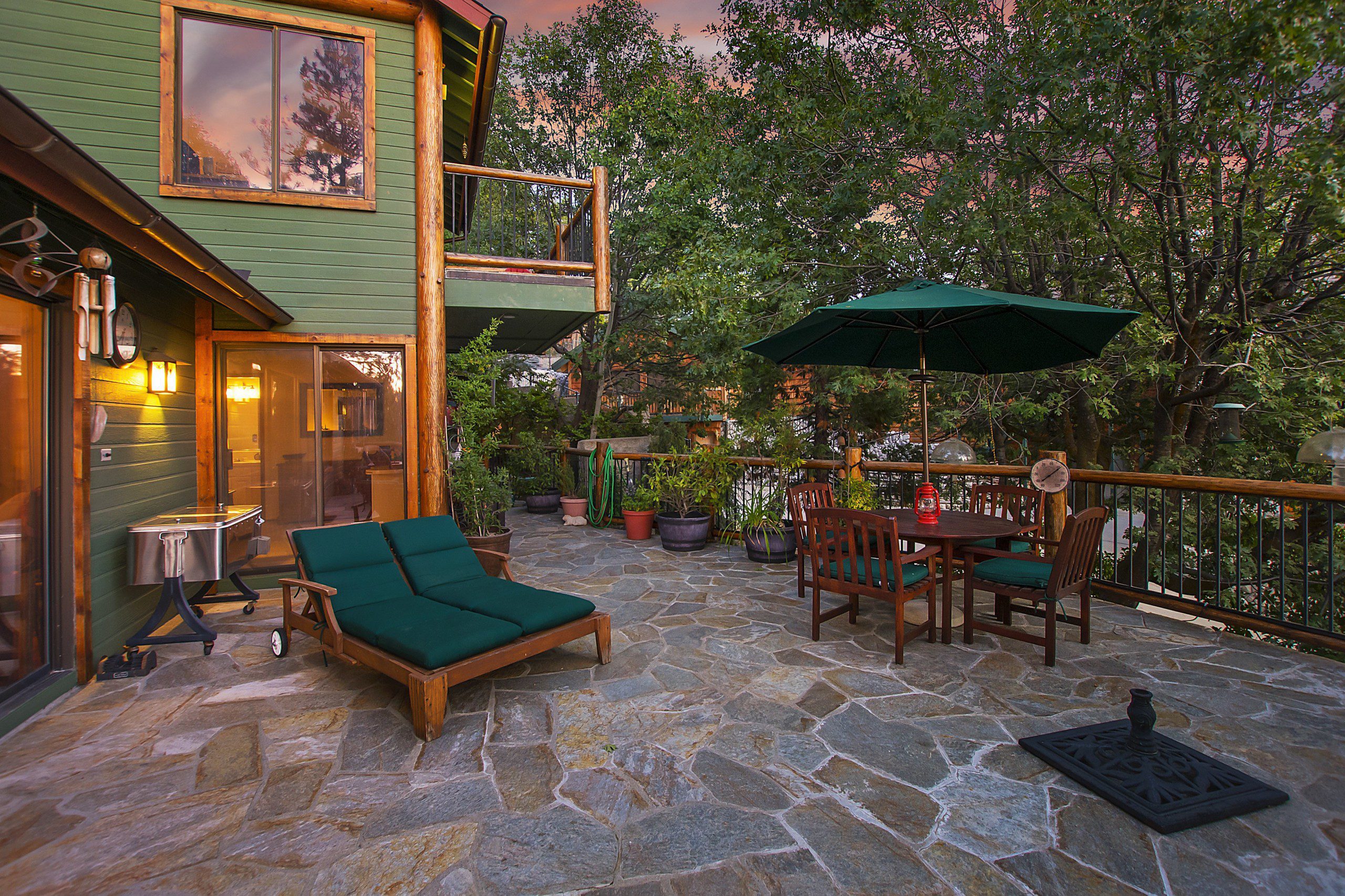 004_Twilight Patio