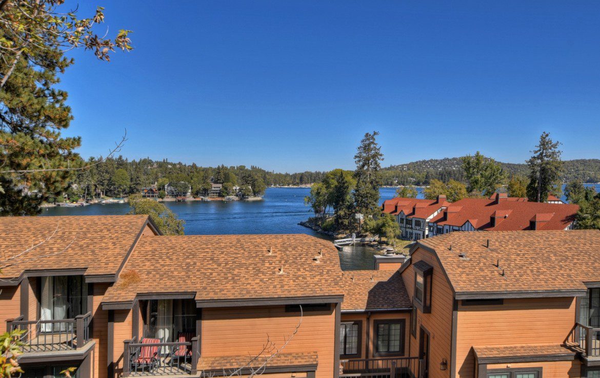 Lake Arrowhead Village Condo with a Lake View! Go Lake Arrowhead