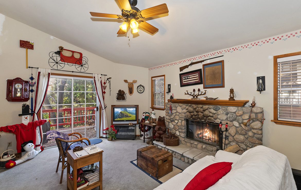 Arrowhead Villas Cabin with A Plus One. Go Lake Arrowhead