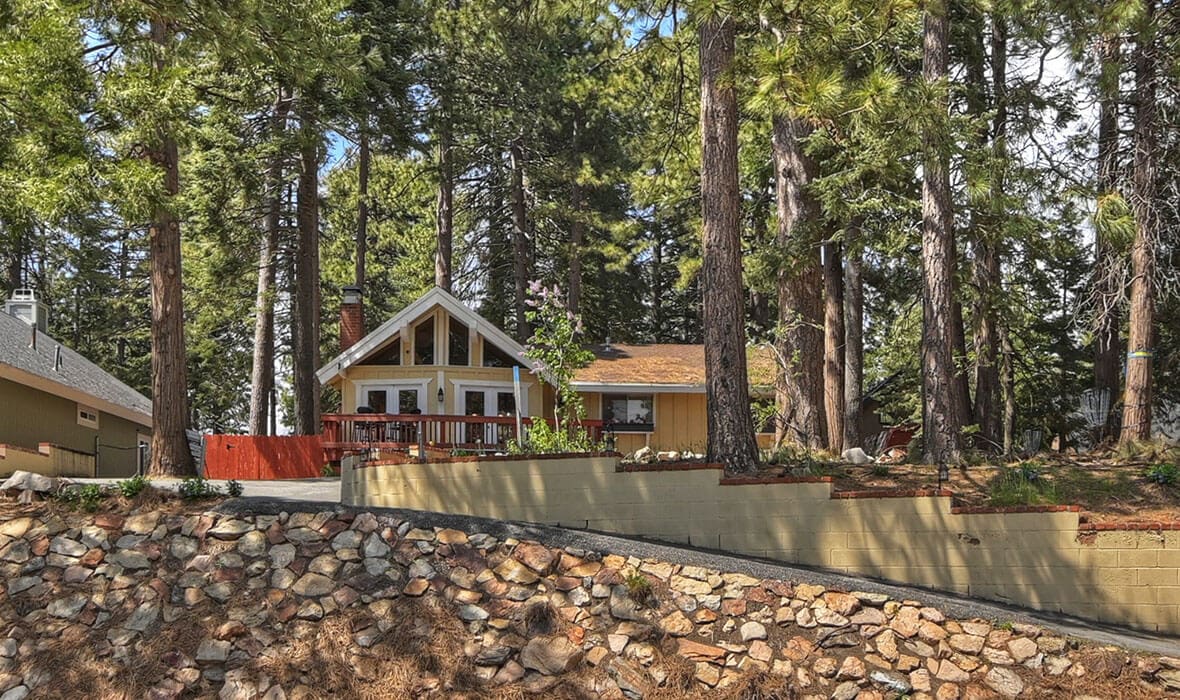 stellar-upper-rowco-running-springs-home1