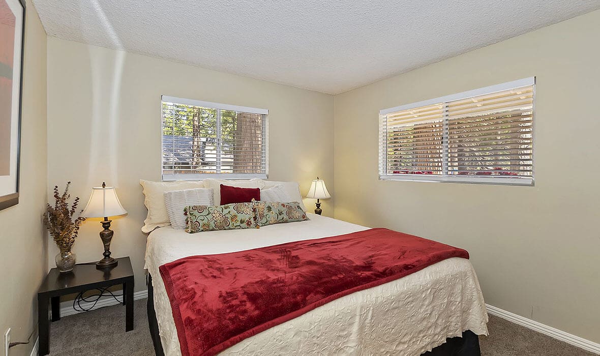 stellar-upper-rowco-running-springs-home22