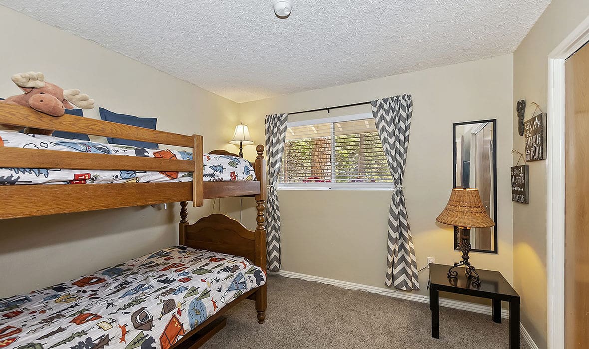 stellar-upper-rowco-running-springs-home25