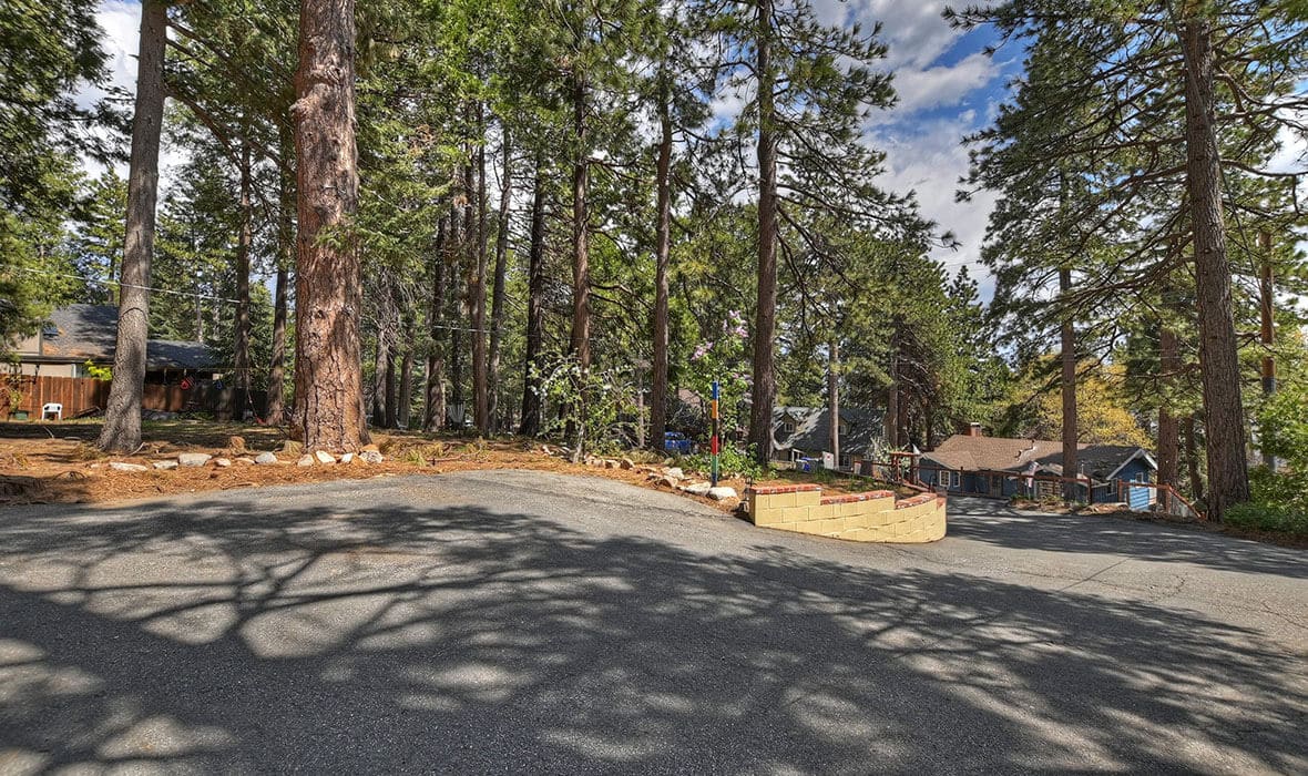 stellar-upper-rowco-running-springs-home4