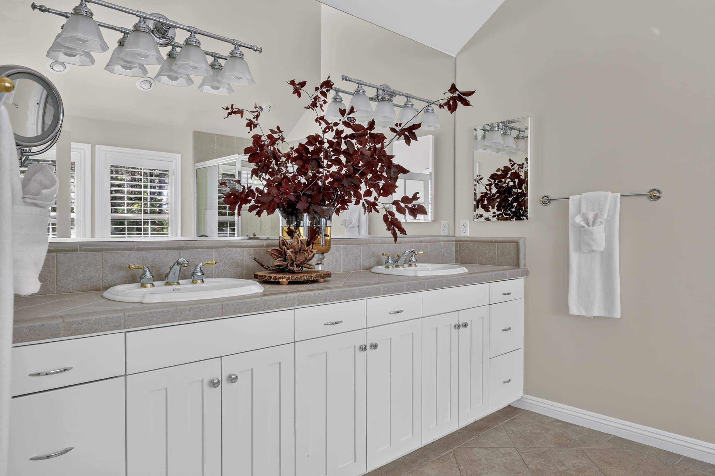 28462 n. bay rd-057