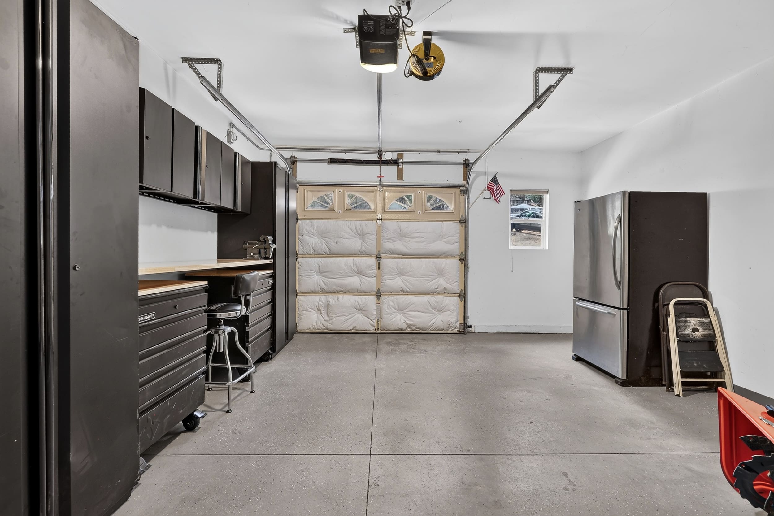 27441 meadow dr -011