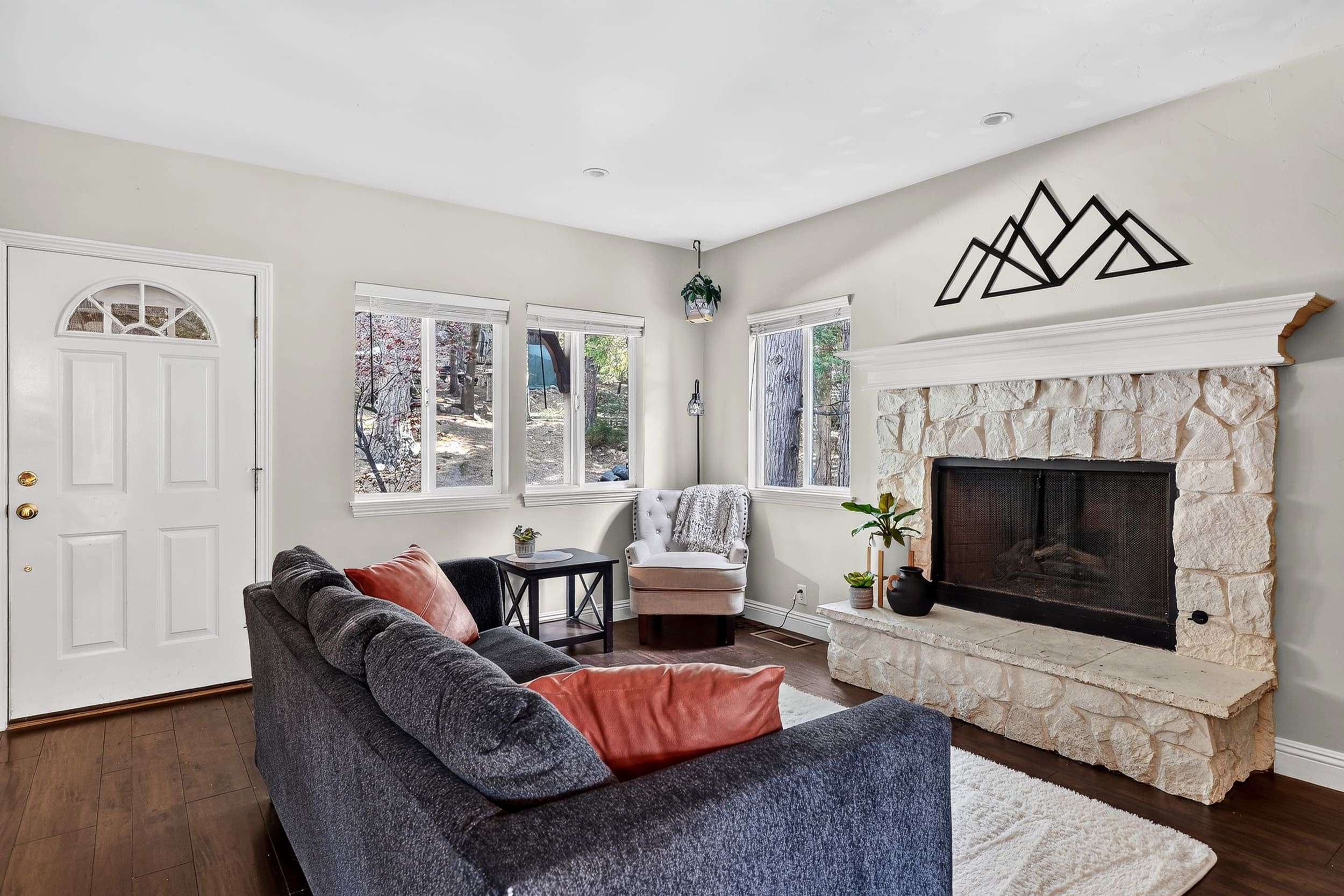 27441 meadow dr -015