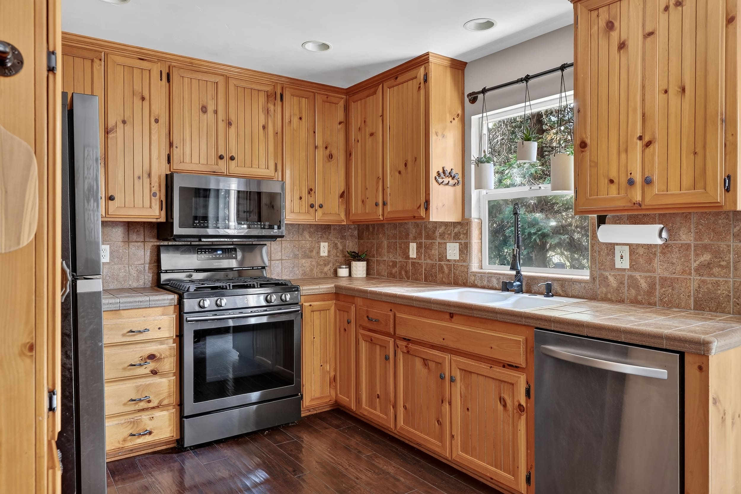 27441 meadow dr -030