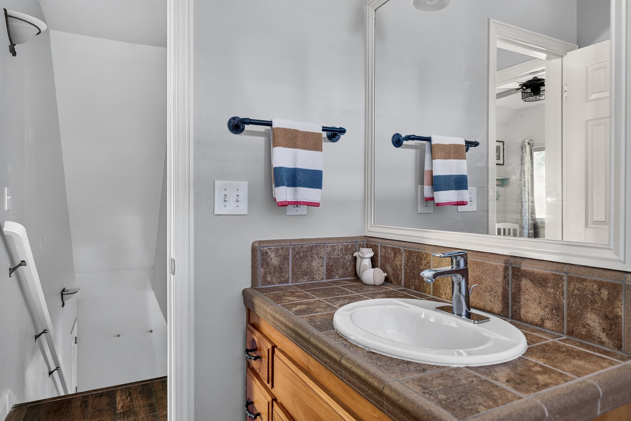 27441 meadow dr -046
